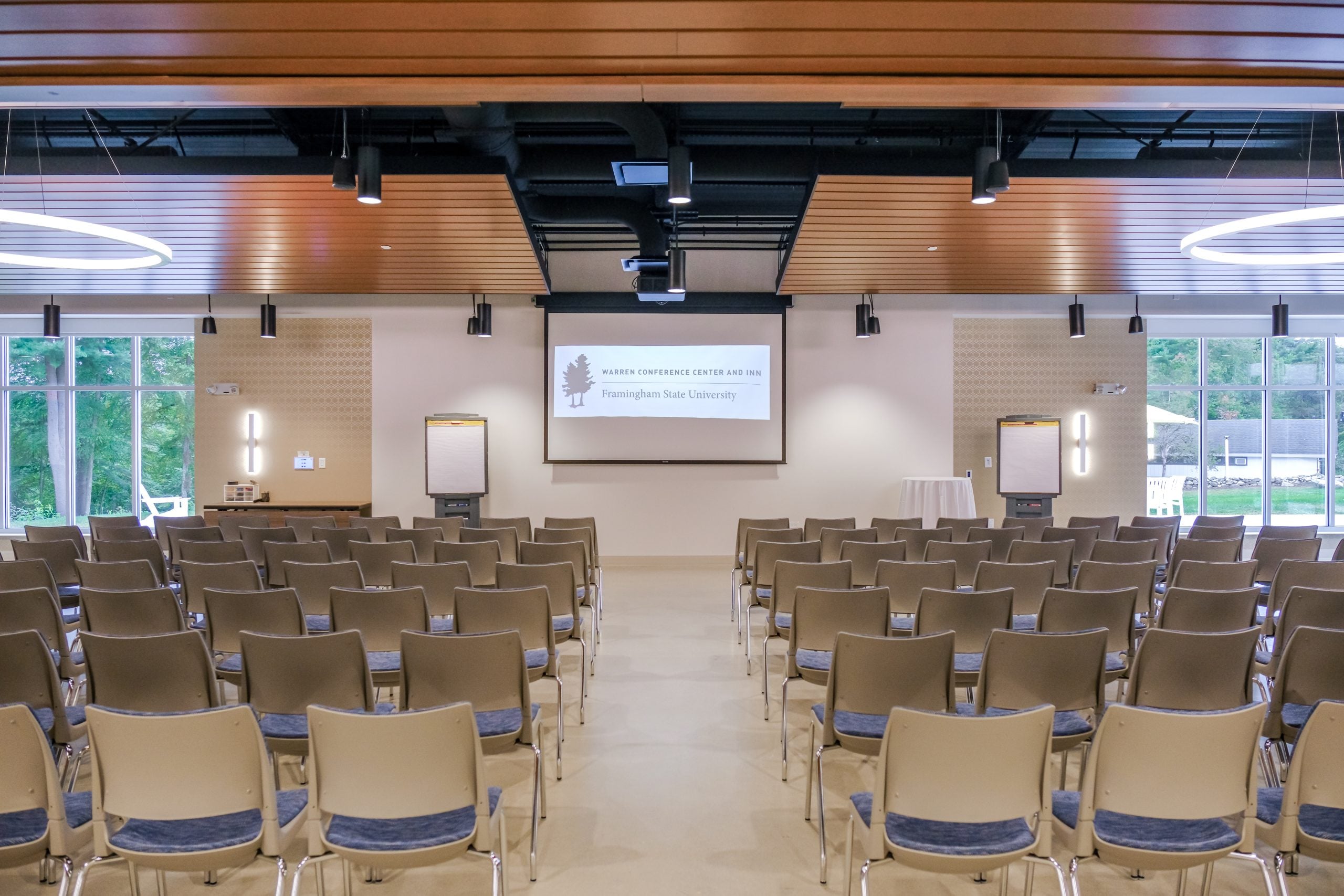 Cedar hall Meeting Room at Warren Conference Center and Inn